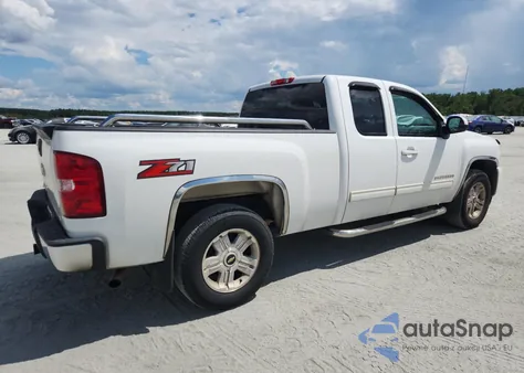 2013 Chevrolet Silverado C1500 Lt from USA, damaged, VIN 1GCRCSE09DZ293255
